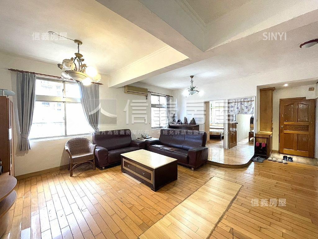 三面採光大空間美屋房屋室內格局與周邊環境