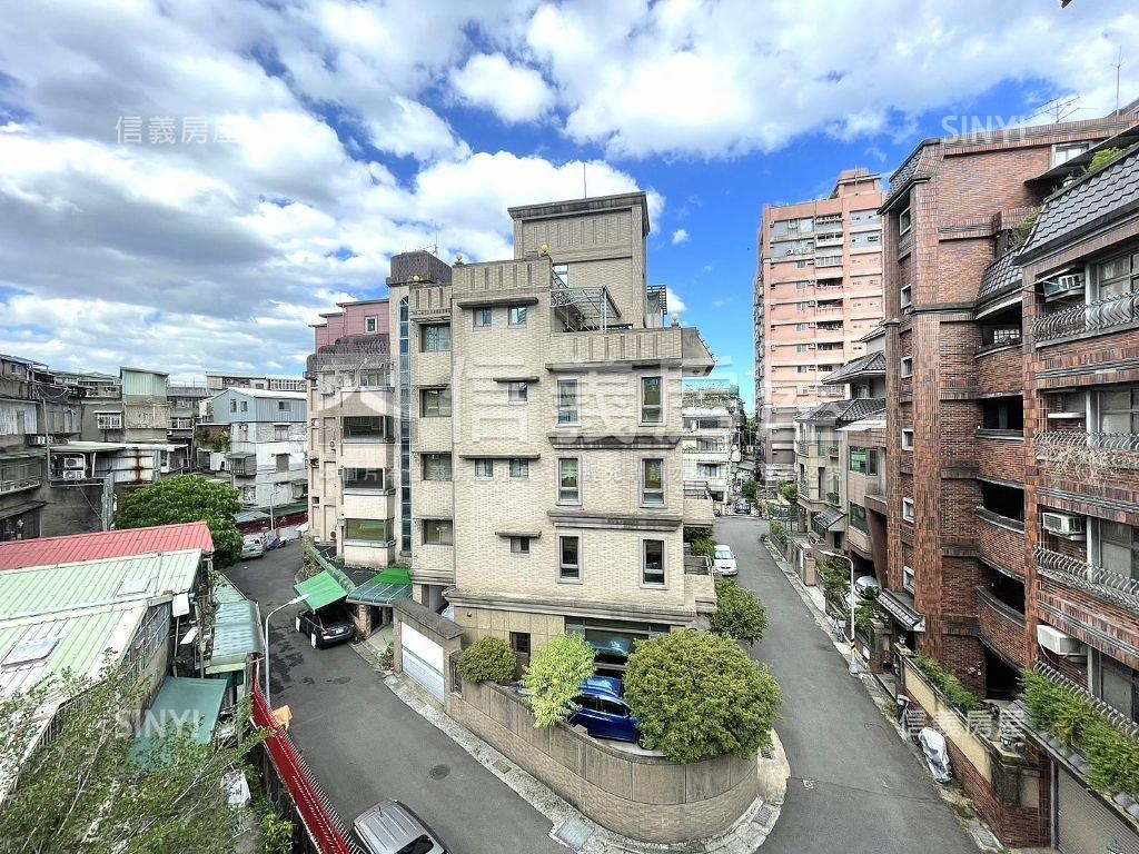 三面採光大空間美屋房屋室內格局與周邊環境
