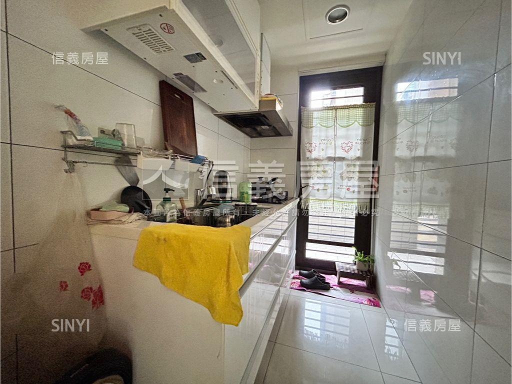 南京三民新潤平面車位房屋室內格局與周邊環境