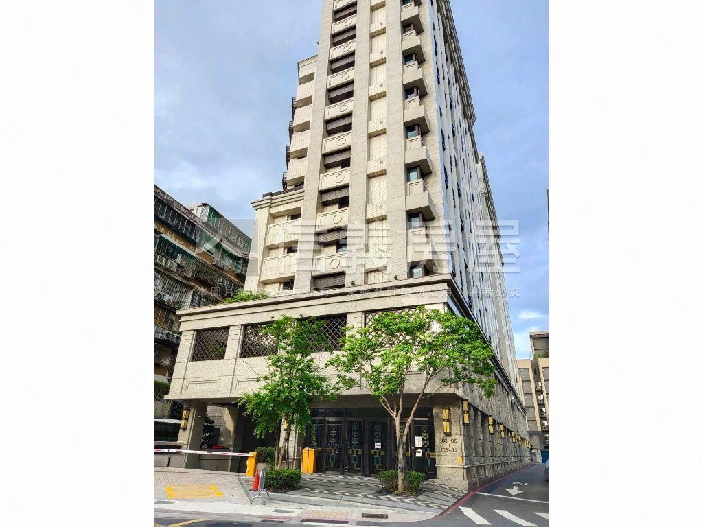 南京三民新潤平面車位房屋室內格局與周邊環境