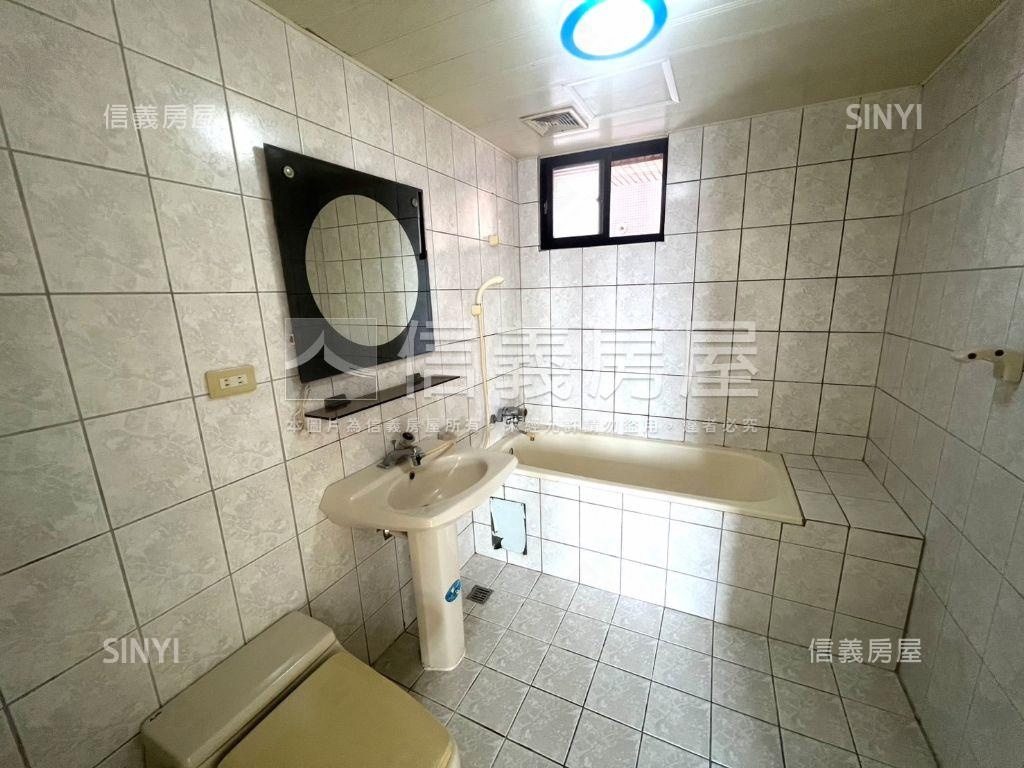 高樓景觀日月光三房房屋室內格局與周邊環境