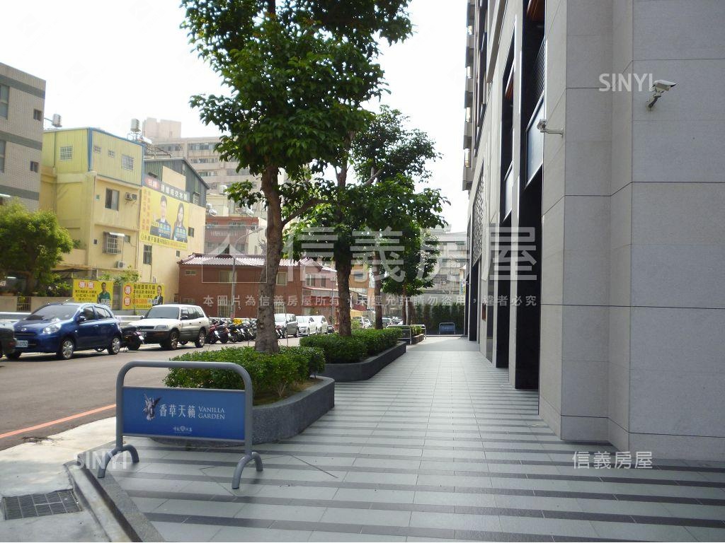 精銳香草天籟３房附雙車位房屋室內格局與周邊環境