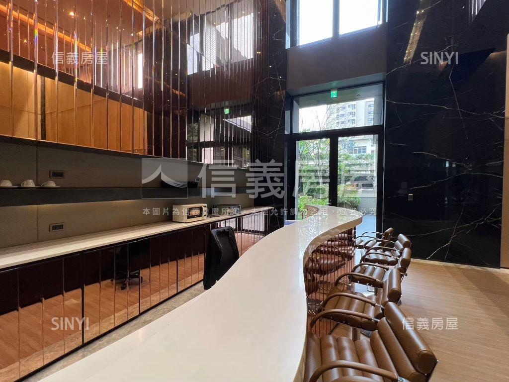 精銳香草天籟３房附雙車位房屋室內格局與周邊環境