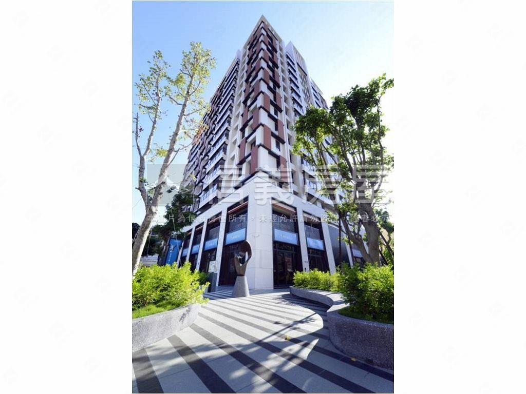 精銳香草天籟３房附雙車位房屋室內格局與周邊環境