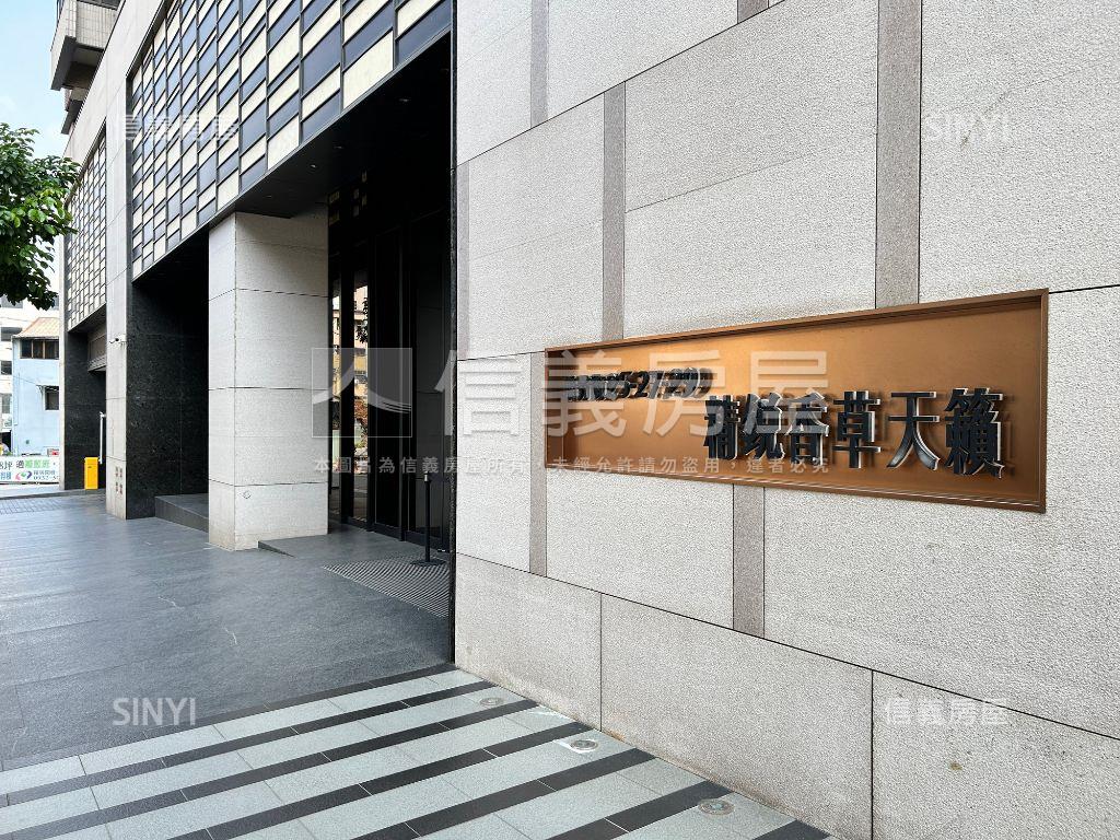 精銳香草天籟３房附雙車位房屋室內格局與周邊環境