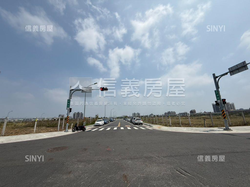 商６０商業區朝南面寬土地房屋室內格局與周邊環境