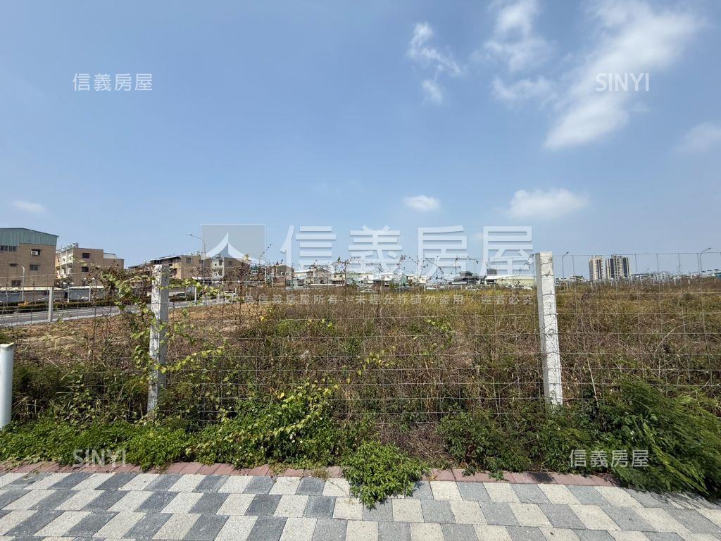 商６０商業區朝南面寬土地房屋室內格局與周邊環境