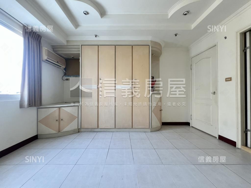 府都大世紀三房平車房屋室內格局與周邊環境