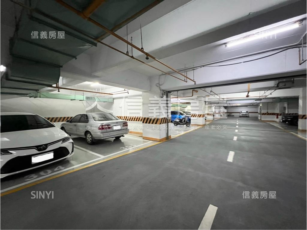 府都大世紀三房平車房屋室內格局與周邊環境