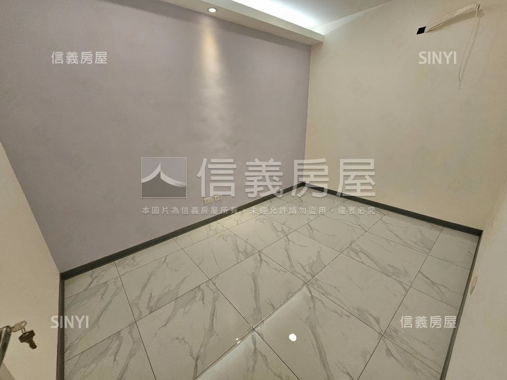 仁義街裝潢二樓房屋室內格局與周邊環境