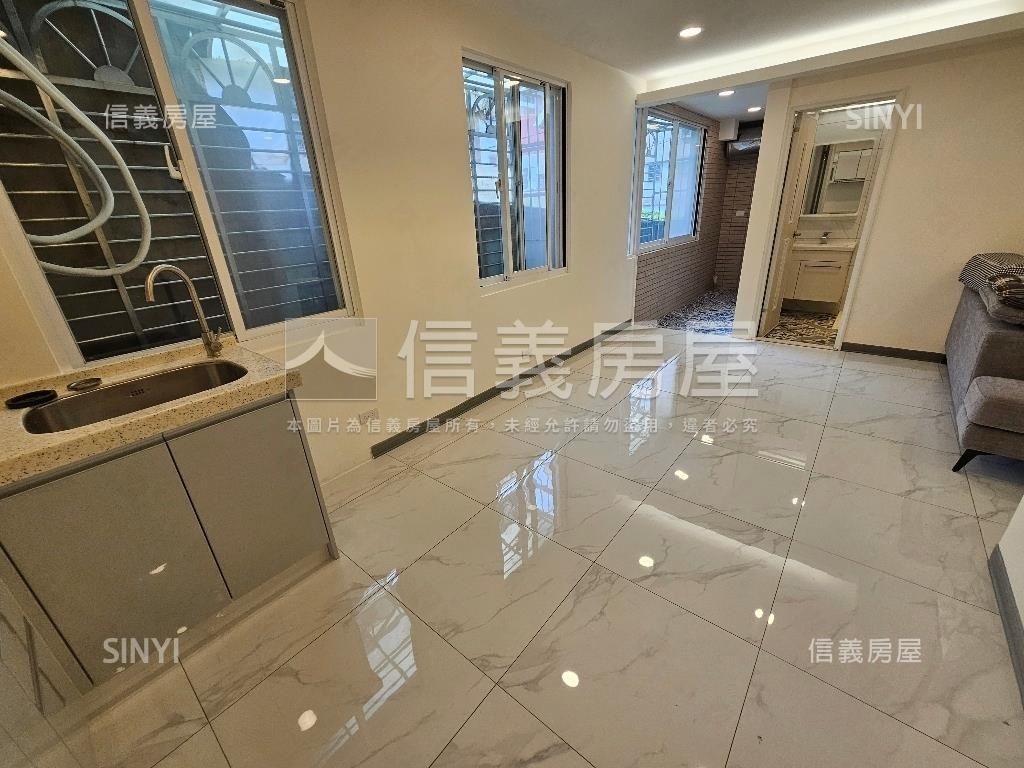 仁義街裝潢二樓房屋室內格局與周邊環境