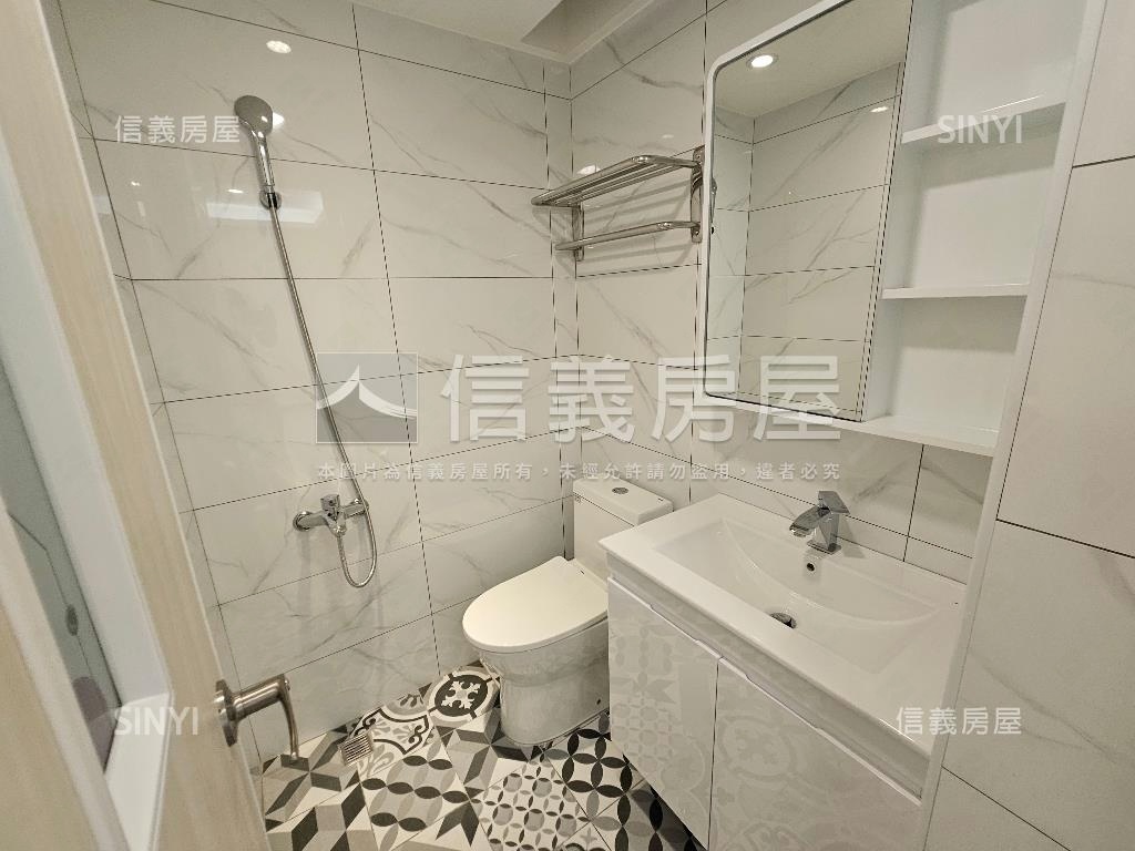 仁義街裝潢二樓房屋室內格局與周邊環境