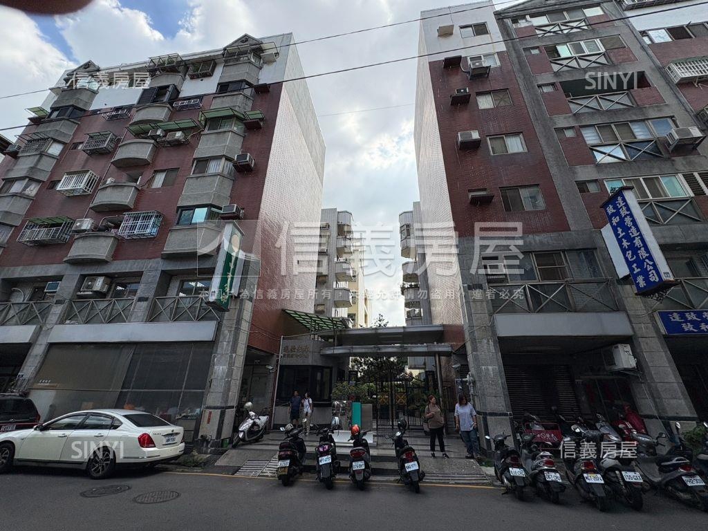 通豪芳鄰美美兩房車位採光房屋室內格局與周邊環境