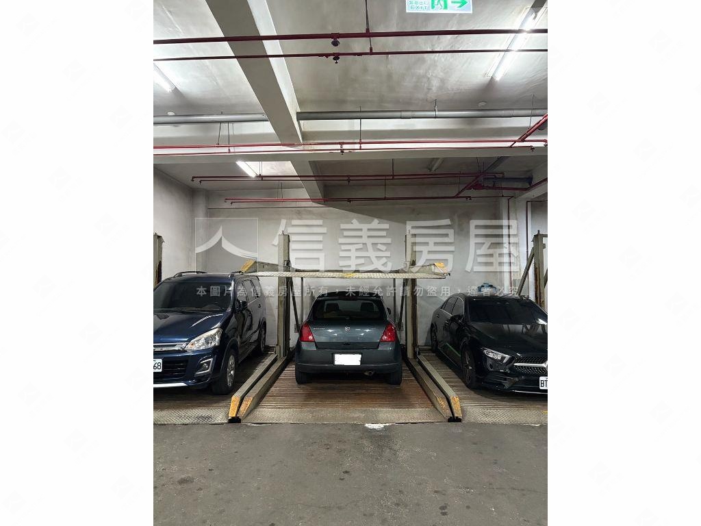 通豪芳鄰美美兩房車位採光房屋室內格局與周邊環境
