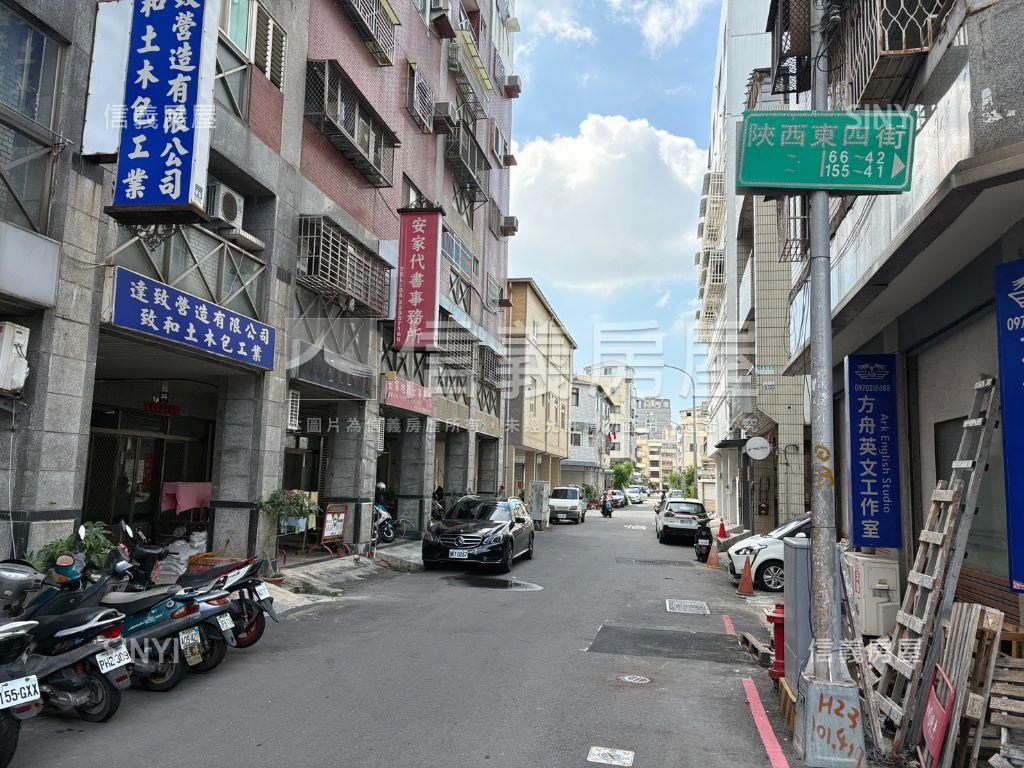 通豪芳鄰美美兩房車位採光房屋室內格局與周邊環境