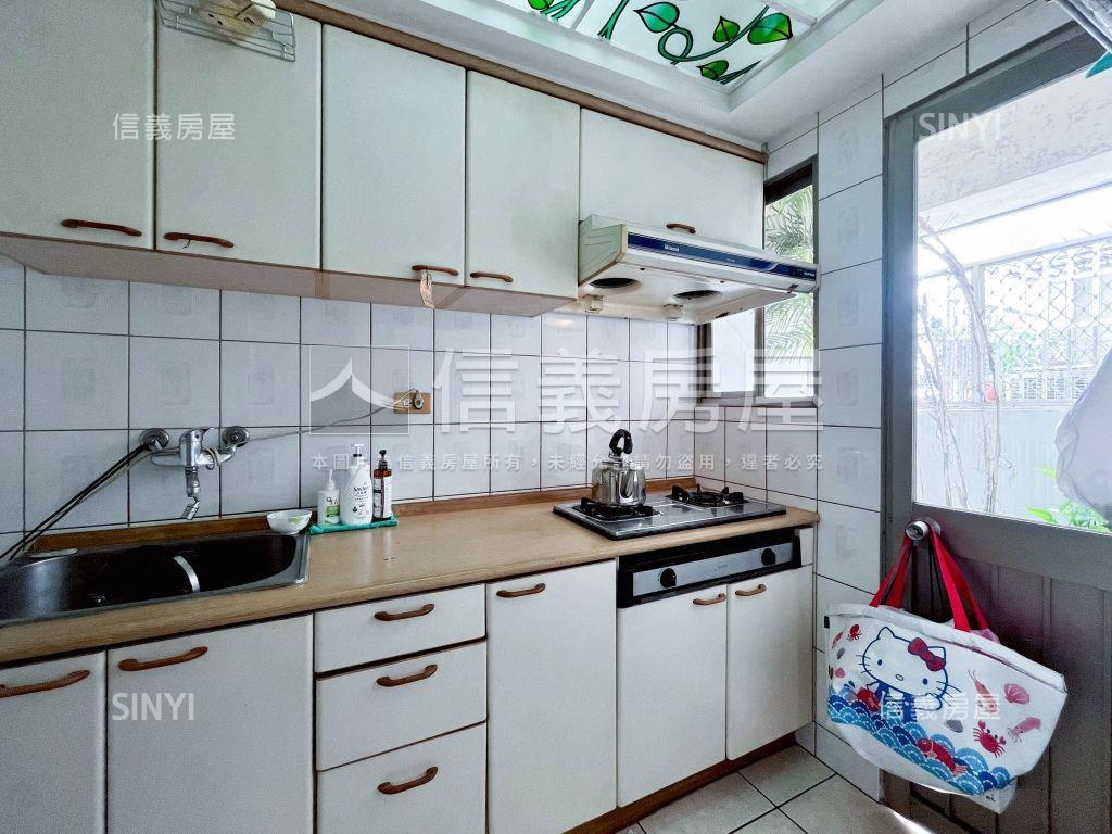 通豪芳鄰美美兩房車位採光房屋室內格局與周邊環境