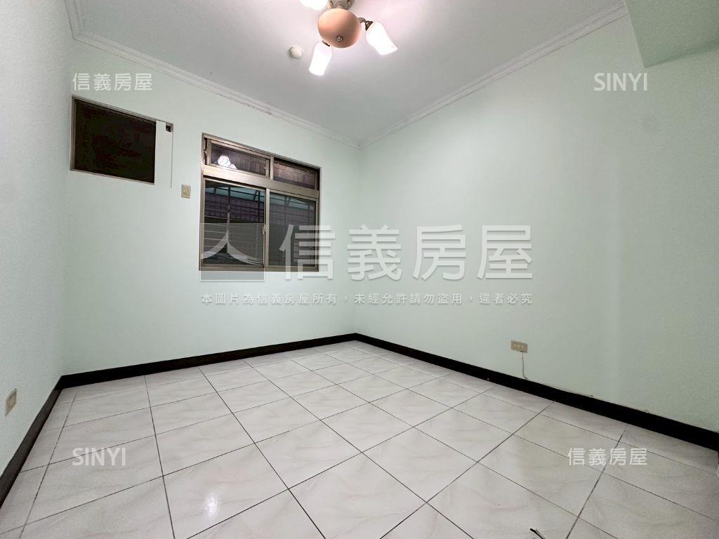 【幸福商圈】純品三房車位房屋室內格局與周邊環境