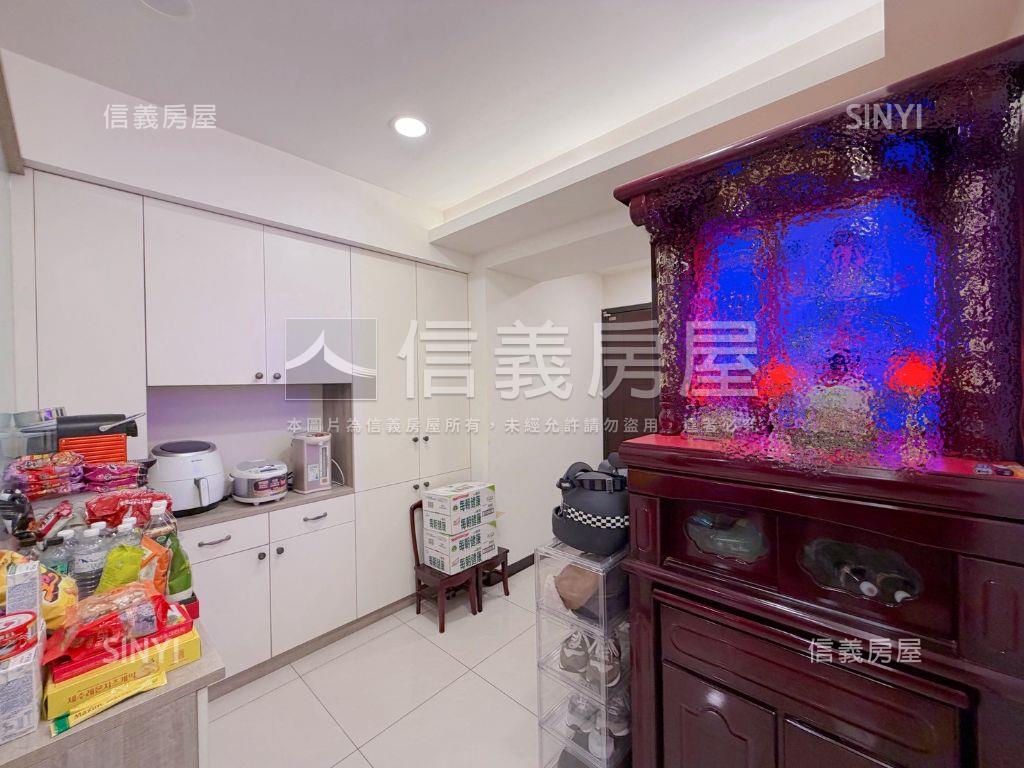 汐止１０１。３房帶車位房屋室內格局與周邊環境