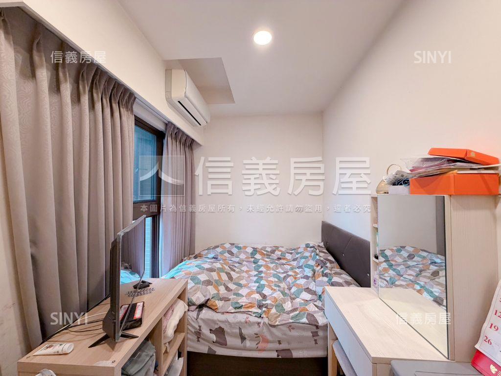 汐止１０１。３房帶車位房屋室內格局與周邊環境