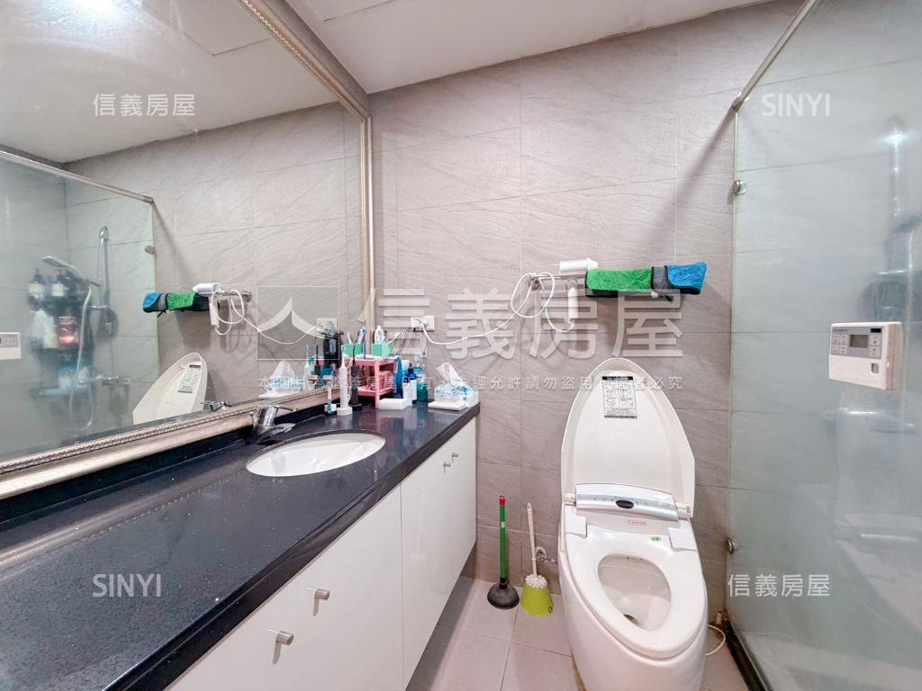 汐止１０１。３房帶車位房屋室內格局與周邊環境