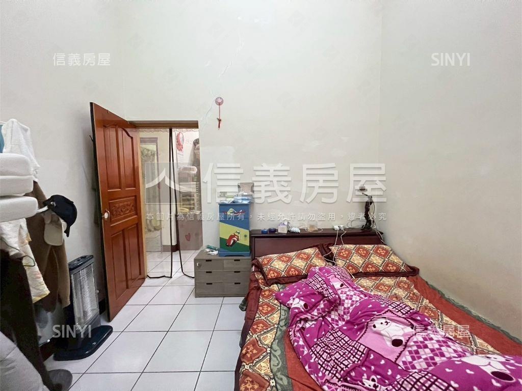 稀有釋出陽明世紀挑高三房房屋室內格局與周邊環境