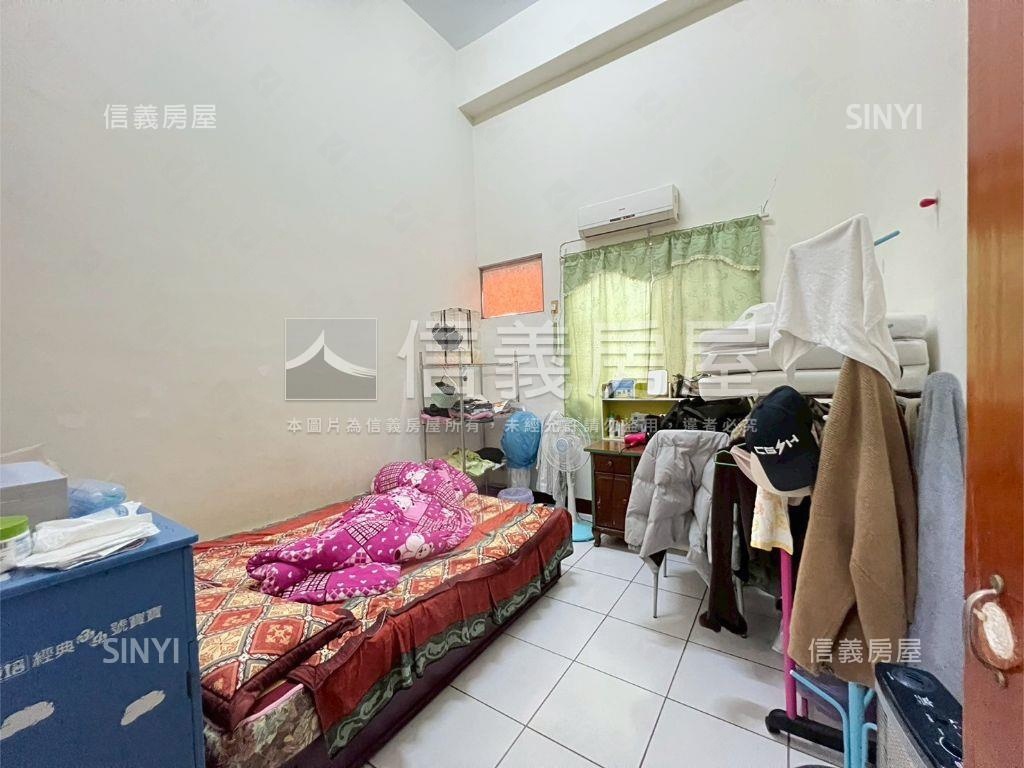 稀有釋出陽明世紀挑高三房房屋室內格局與周邊環境
