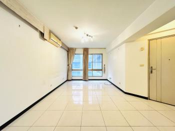 大園中正東路電梯三房車位