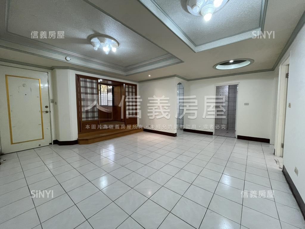 舊社國小旁兩房＋車位房屋室內格局與周邊環境