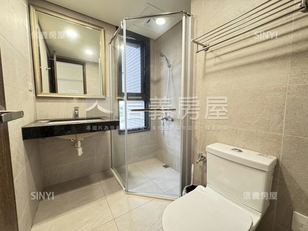 國聚高樓兩房兩衛平車房屋室內格局與周邊環境