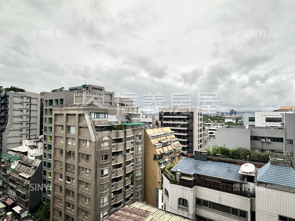 合矩青山高樓景觀絕品房屋室內格局與周邊環境