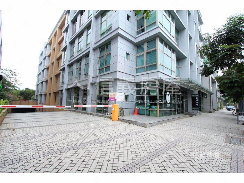內科一樓店辦稀有出售房屋室內格局與周邊環境