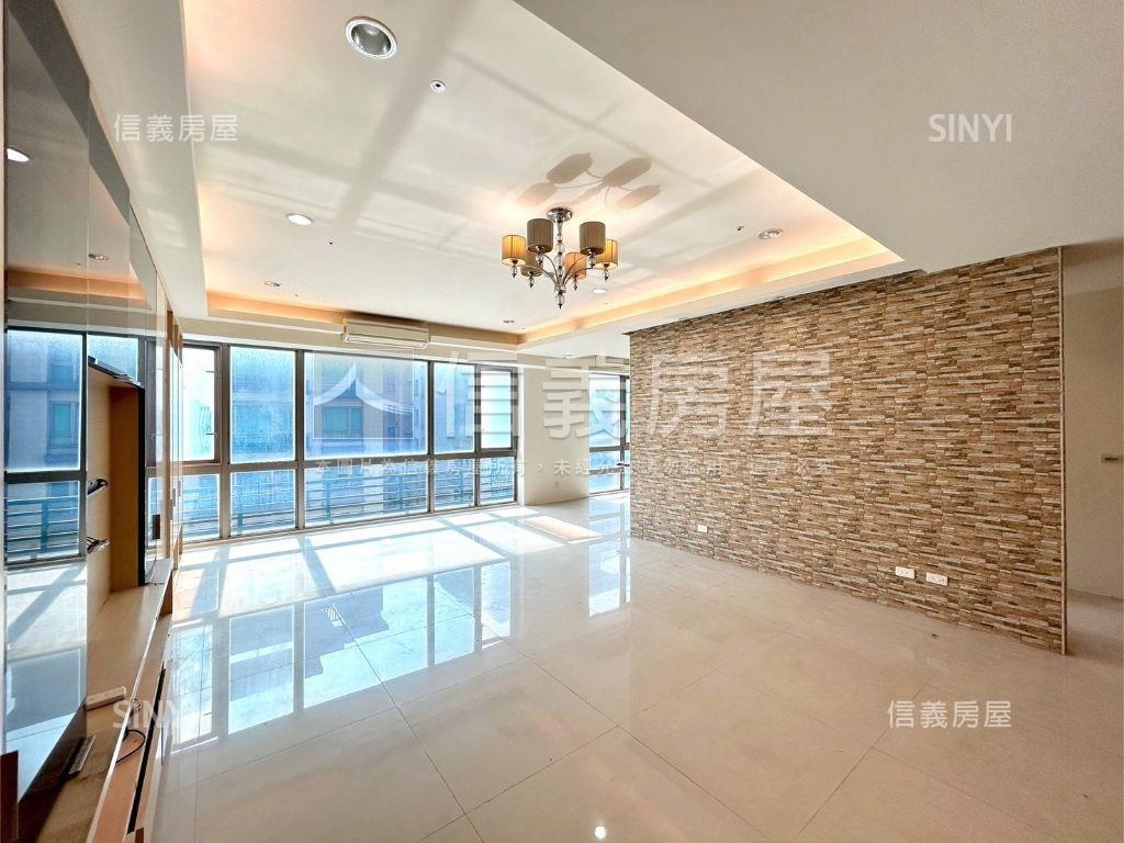 啟奧邦城高樓大戶房屋室內格局與周邊環境