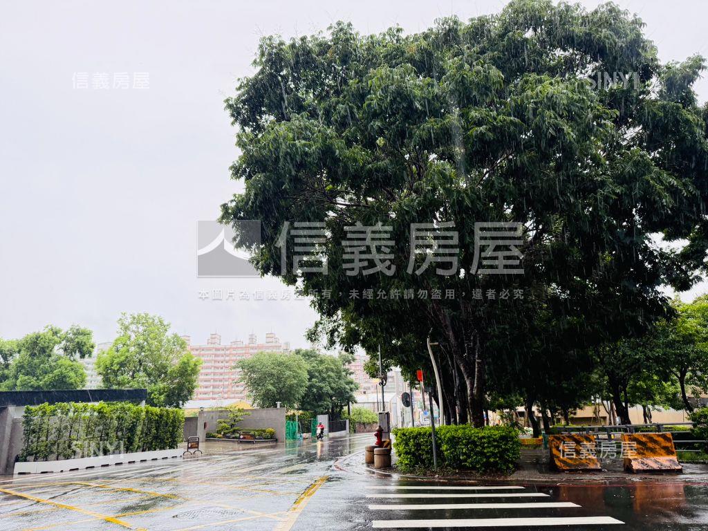 理和晴耕雨讀三房雙平車位房屋室內格局與周邊環境