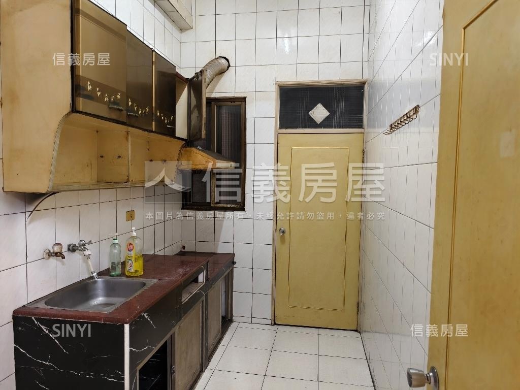 出頭天大空間房屋室內格局與周邊環境