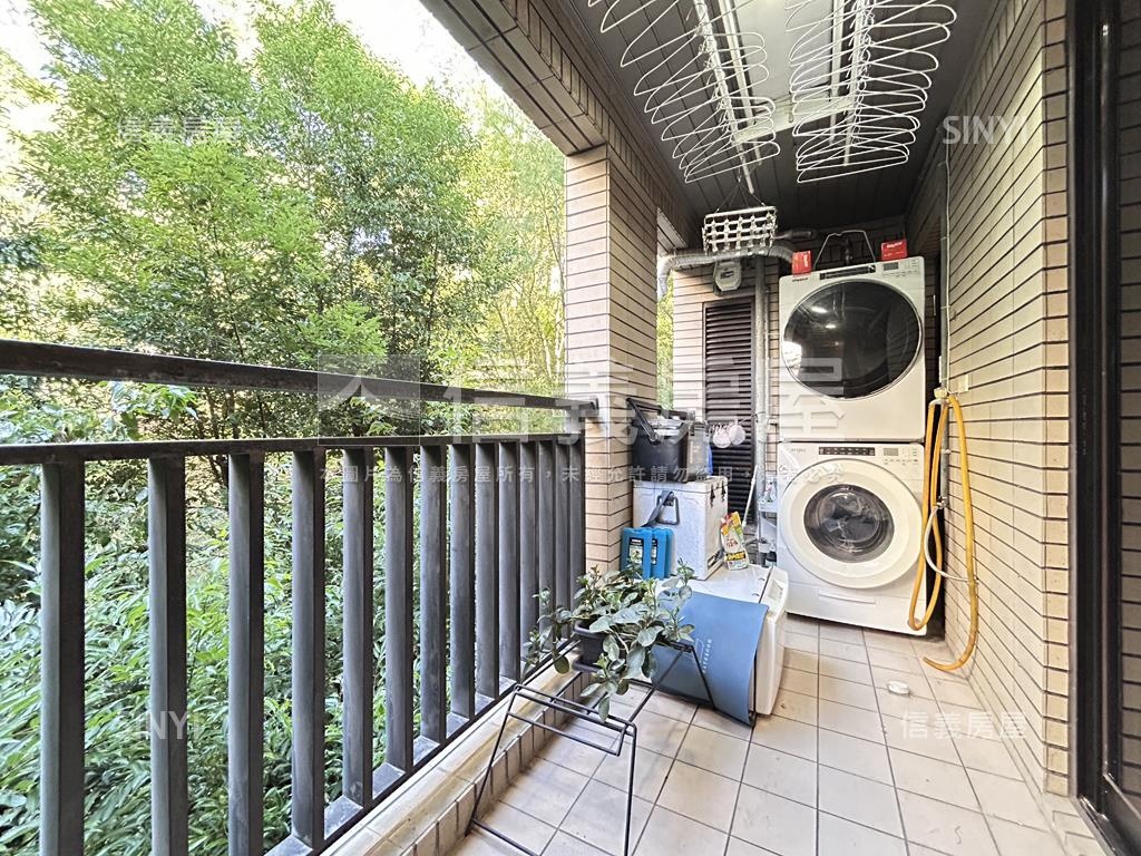 政大綠意２房１室坡平車位房屋室內格局與周邊環境