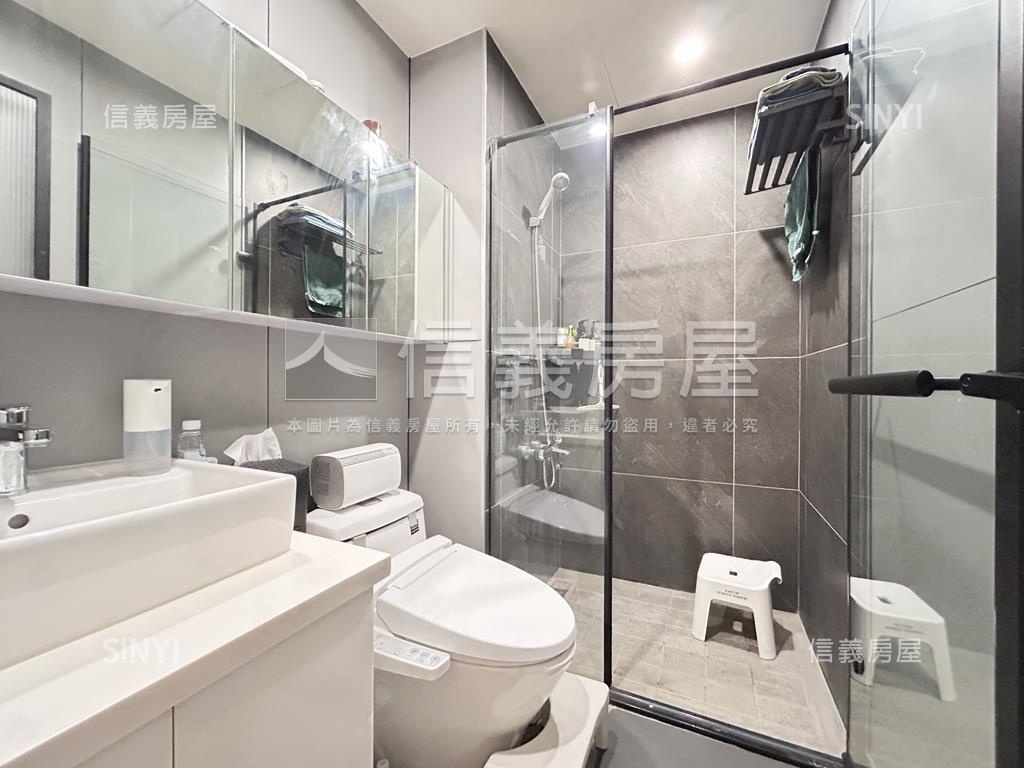 政大綠意２房１室坡平車位房屋室內格局與周邊環境