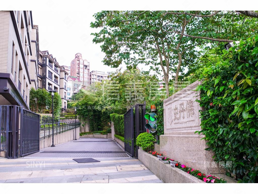 政大綠意２房１室坡平車位房屋室內格局與周邊環境