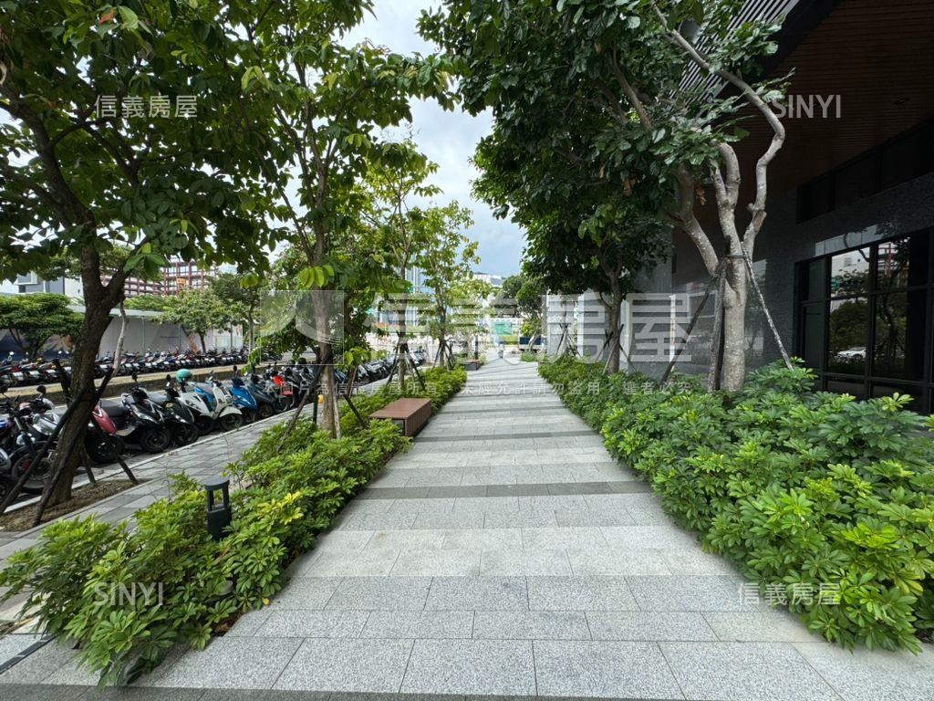 竹北高鐵面中庭大套房房屋室內格局與周邊環境