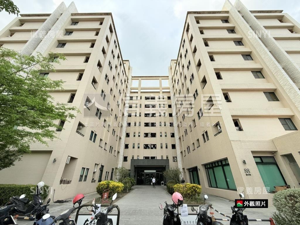 ＬＭ春池簡約雙套美宅平車房屋室內格局與周邊環境