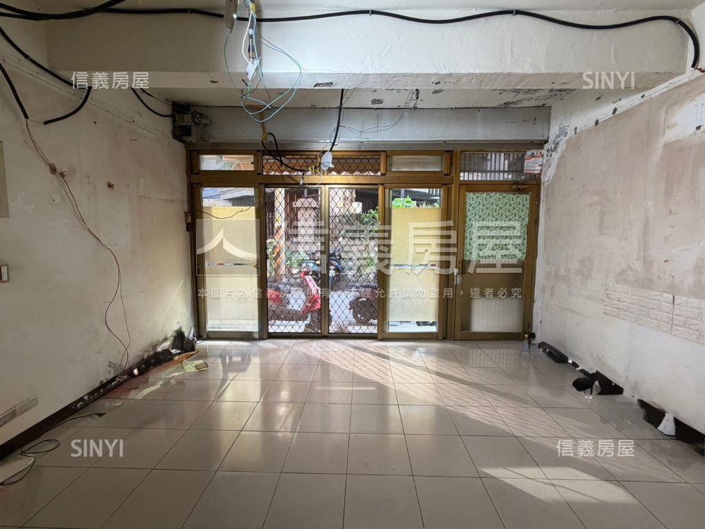 近忠孝橋公寓一樓房屋室內格局與周邊環境