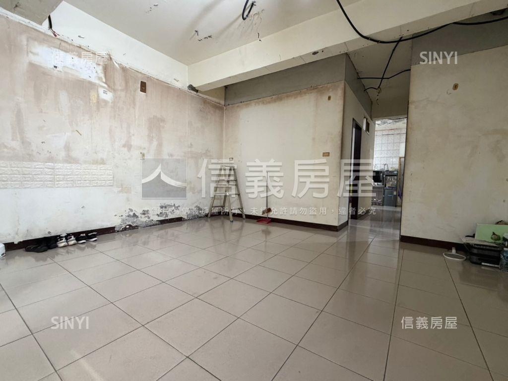 近忠孝橋公寓一樓房屋室內格局與周邊環境