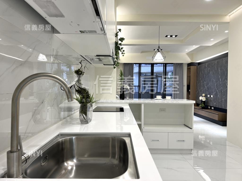 ㊝崇善１１街★ＲＣ整新透房屋室內格局與周邊環境