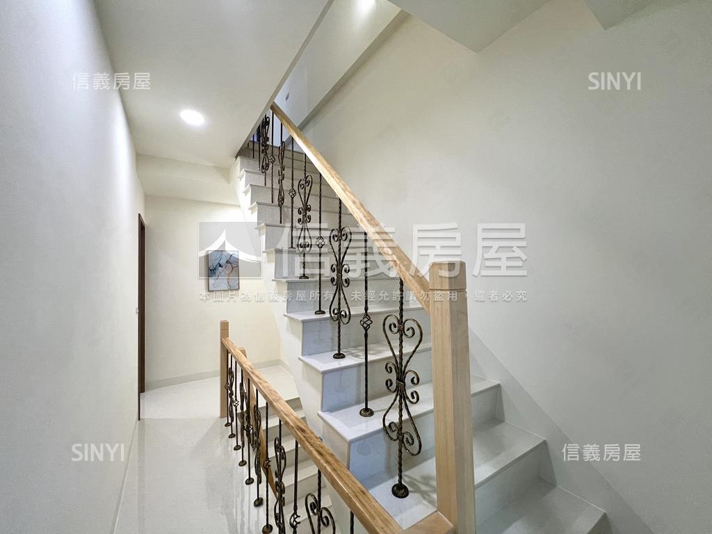 ㊝崇善１１街★ＲＣ整新透房屋室內格局與周邊環境