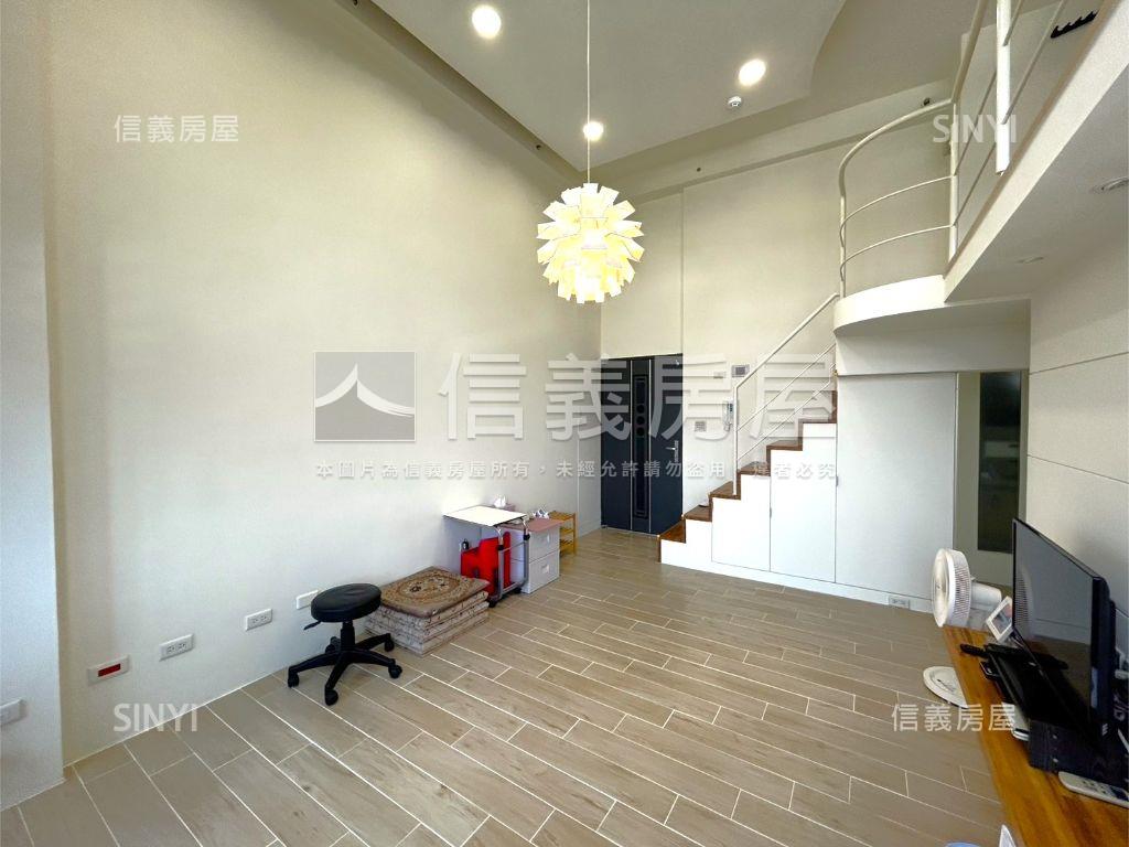 信義星座後棟高樓景觀居房屋室內格局與周邊環境