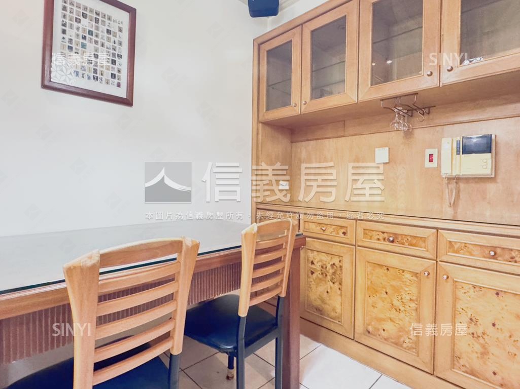 基隆｜邊間溫馨電梯三房房屋室內格局與周邊環境