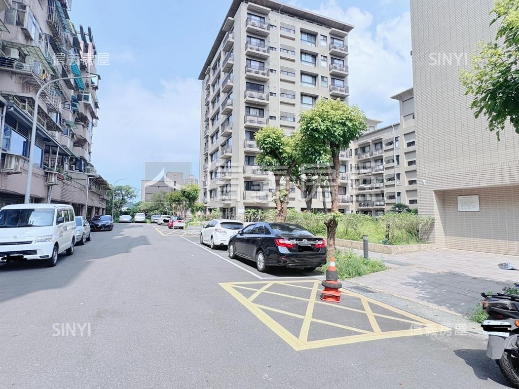 基隆｜邊間溫馨電梯三房房屋室內格局與周邊環境