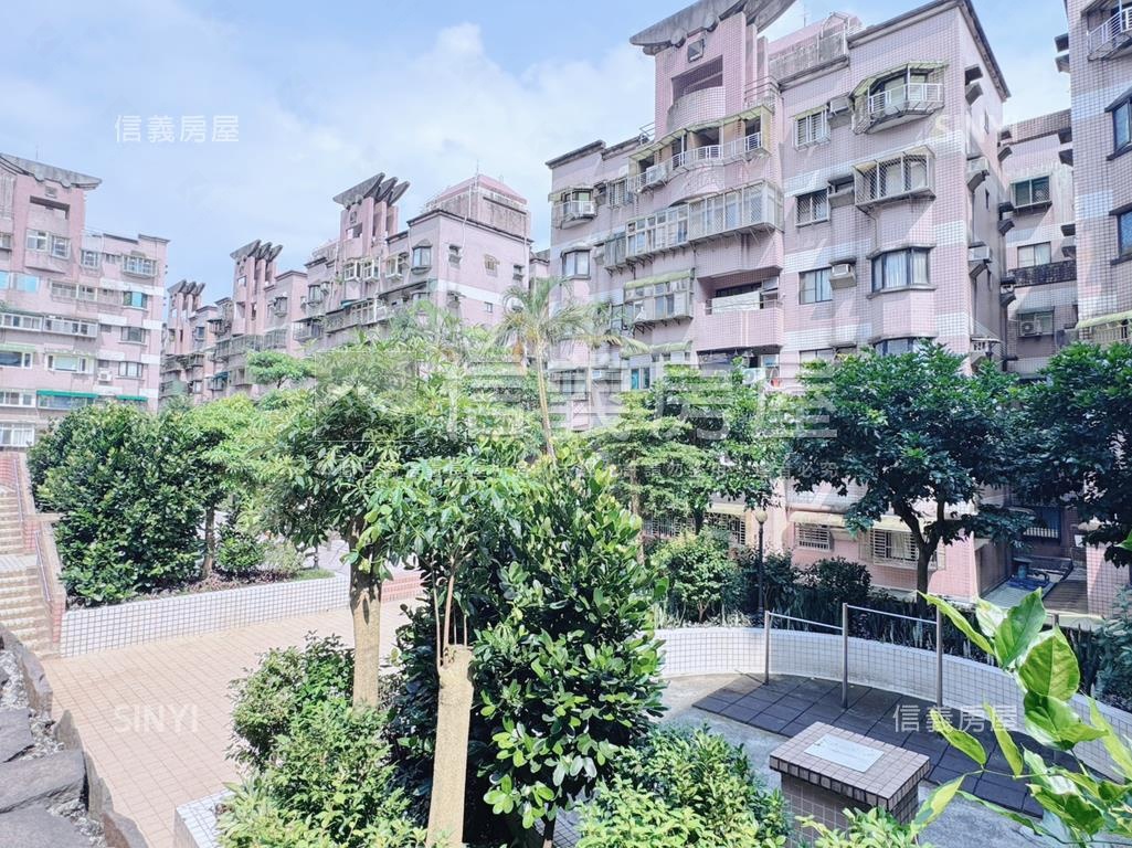 基隆｜邊間溫馨電梯三房房屋室內格局與周邊環境