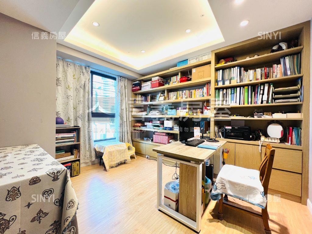 香悅稀有釋出三房帝王戶房屋室內格局與周邊環境