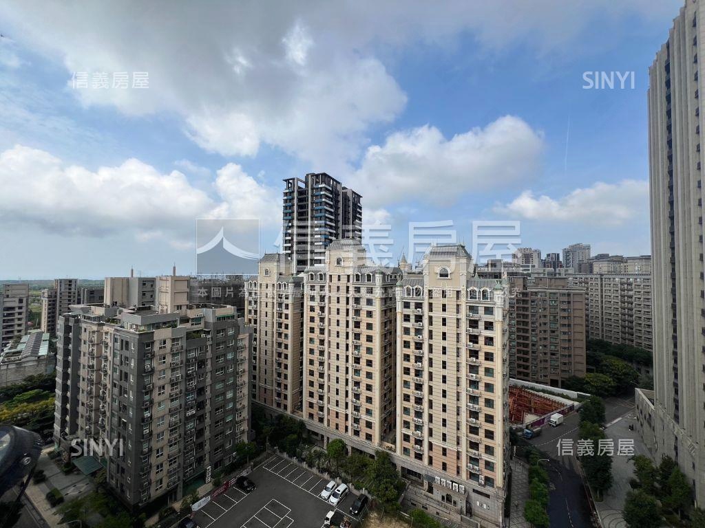 香悅稀有釋出三房帝王戶房屋室內格局與周邊環境
