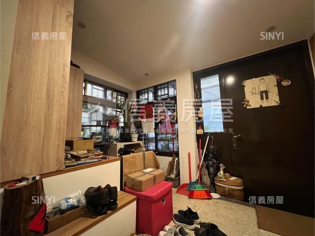 民生面寬獨戶大邊間一樓房屋室內格局與周邊環境